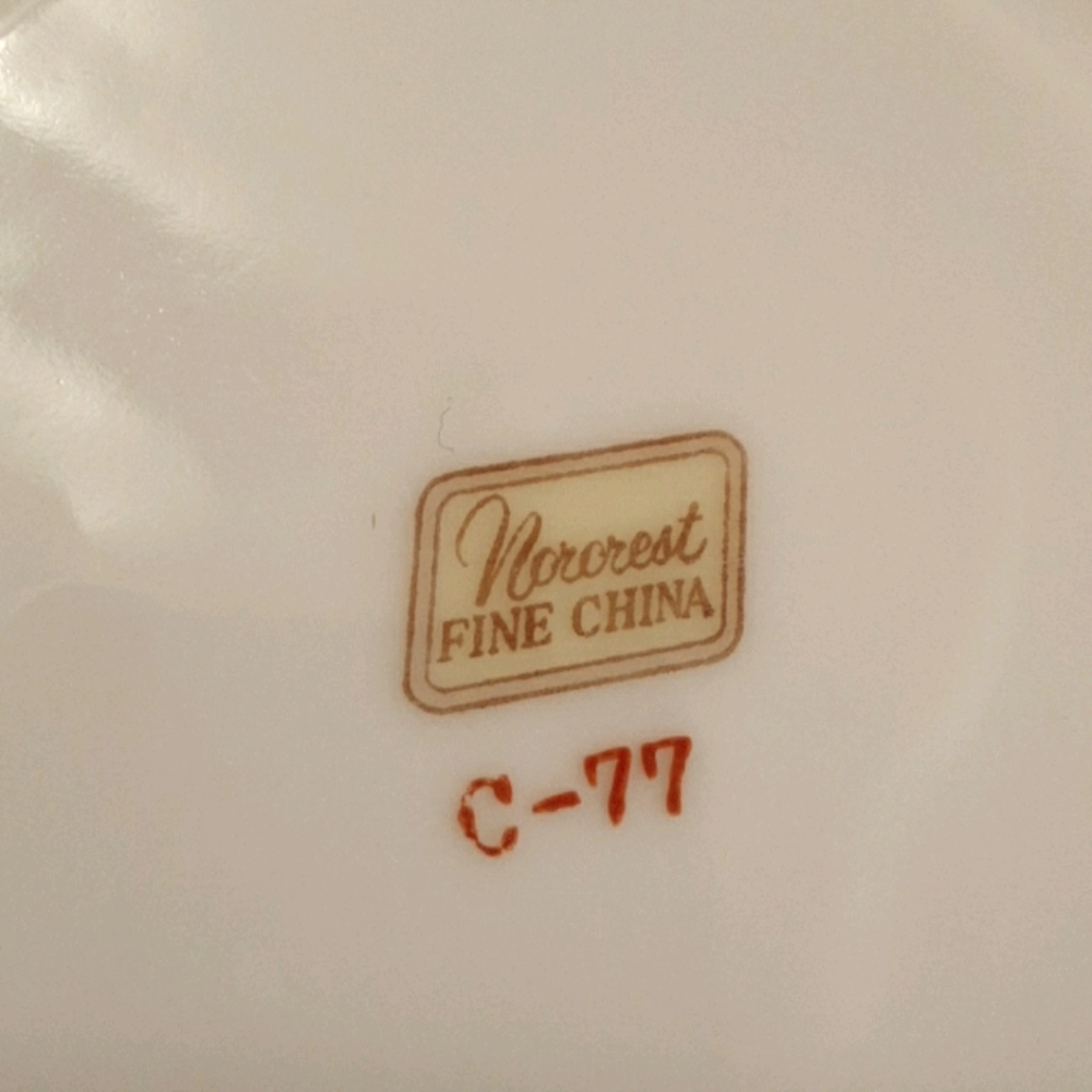 Norcrest Tea Cup and Saucer with Roses - Picture 3 of 3